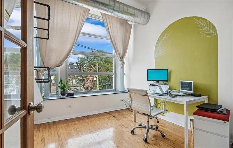 
                            Property Image 7