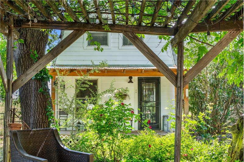 
                            Property Image 37