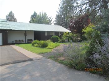 Primary listing photos for listing ID 576444