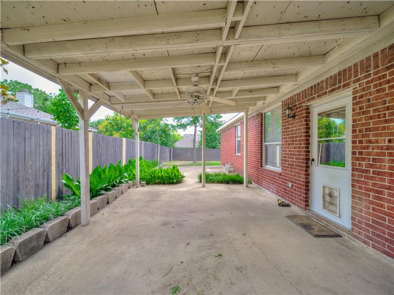 Huge covered side porch