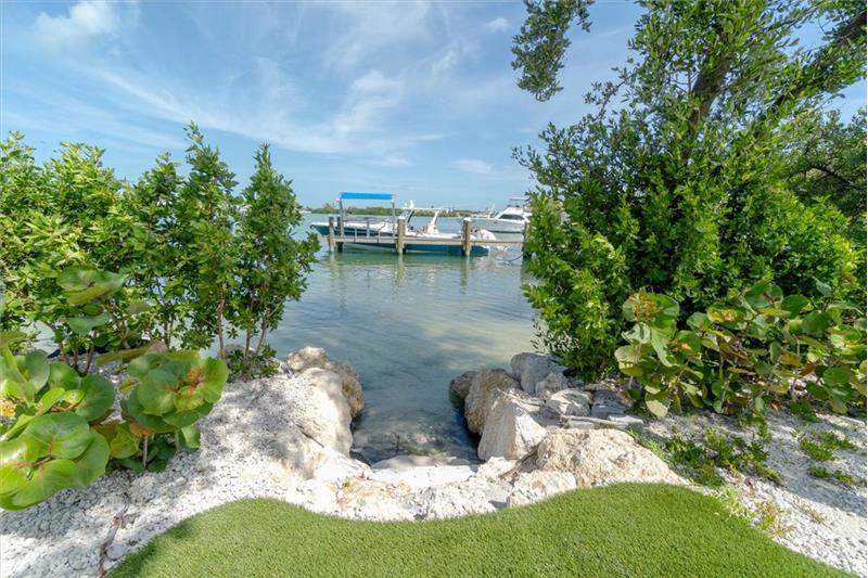 Natural step-down kayak launch directly to the open water.