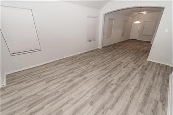 Primary listing photos for listing ID 609484