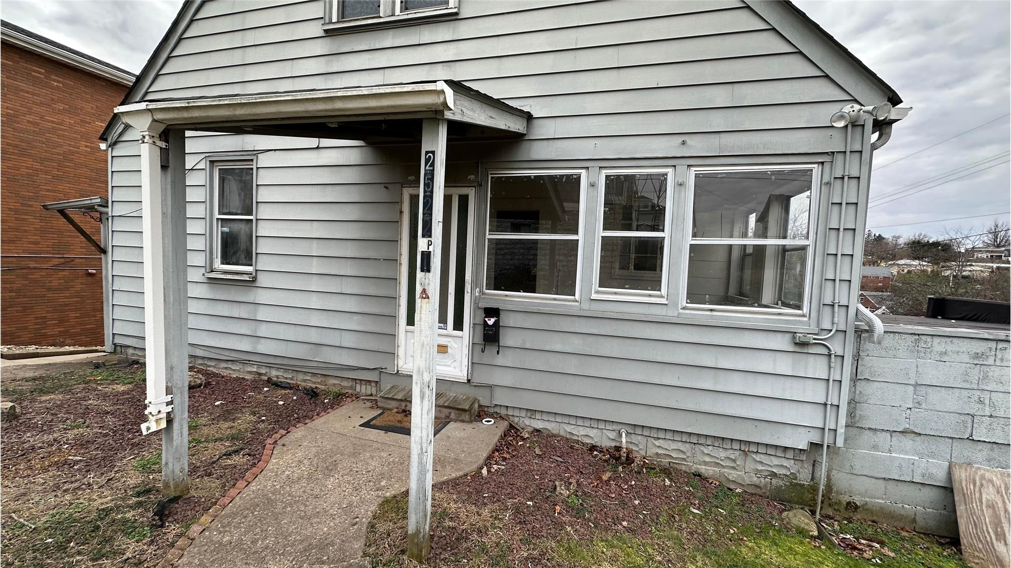 2522 Sunset Blvd Apt 1, Steubenville, OH 43952 By Zoe, Kerri, Lisa