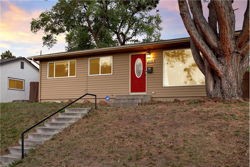 Light and Bright Ranch Style Home in Established Central Neighborhood