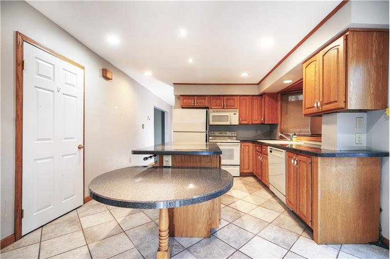 253 Sweetbriar Circle, King Of Prussia