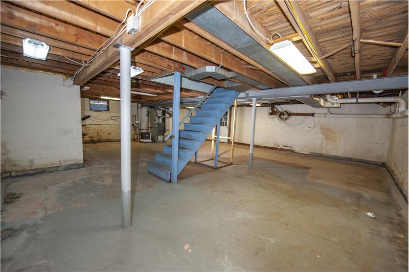 253 Sweetbriar Circle, King Of Prussia