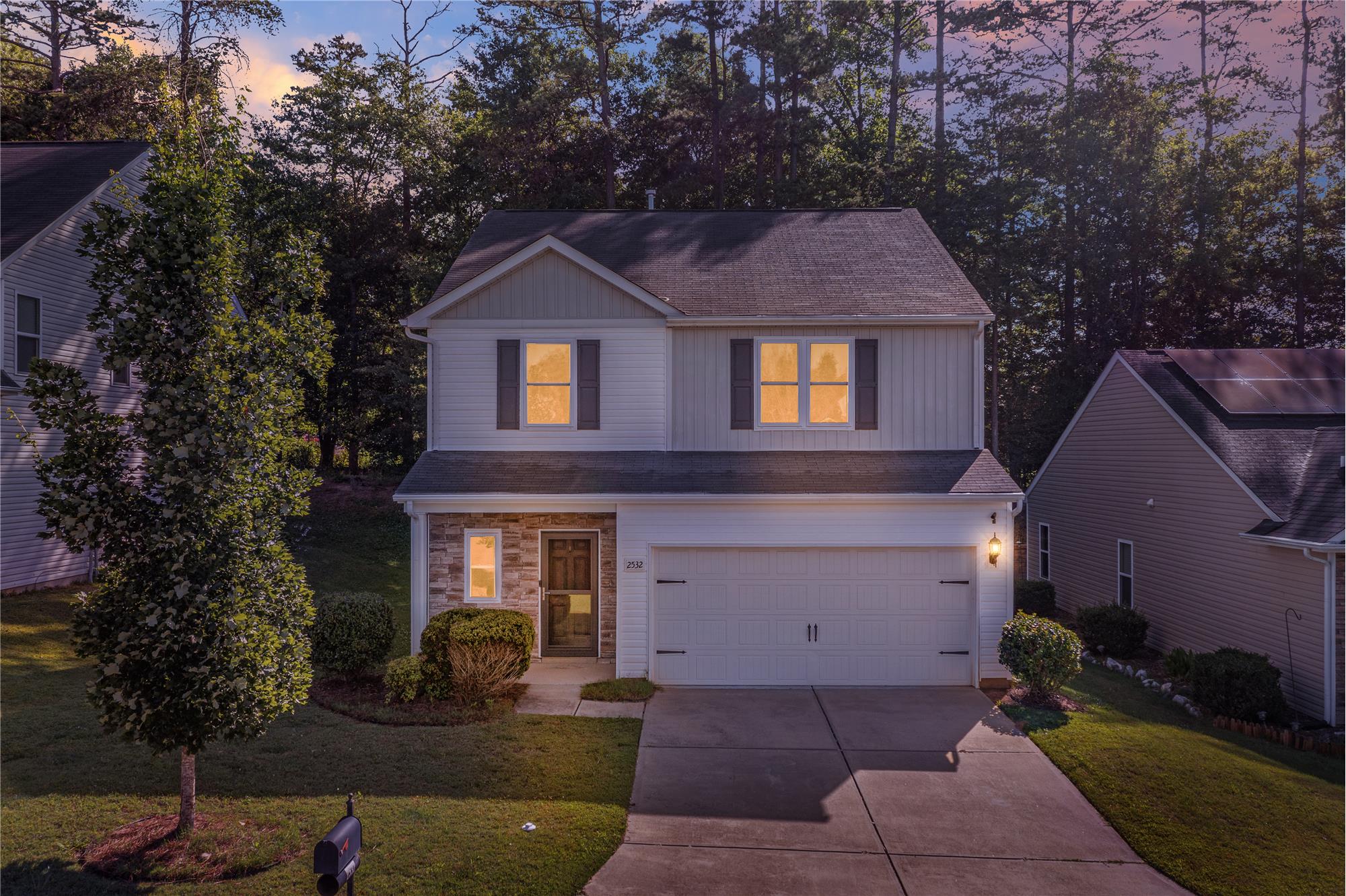 https://realbird.blob.core.windows.net/rb-photos/2532-blue-moss-drive-dallas-nc-28034_J9G4T5D6_641349_638855095930581390_80x60.jpg