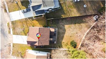 BIG backyard with lawn service!