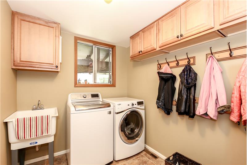 Cute and spacious laundry room