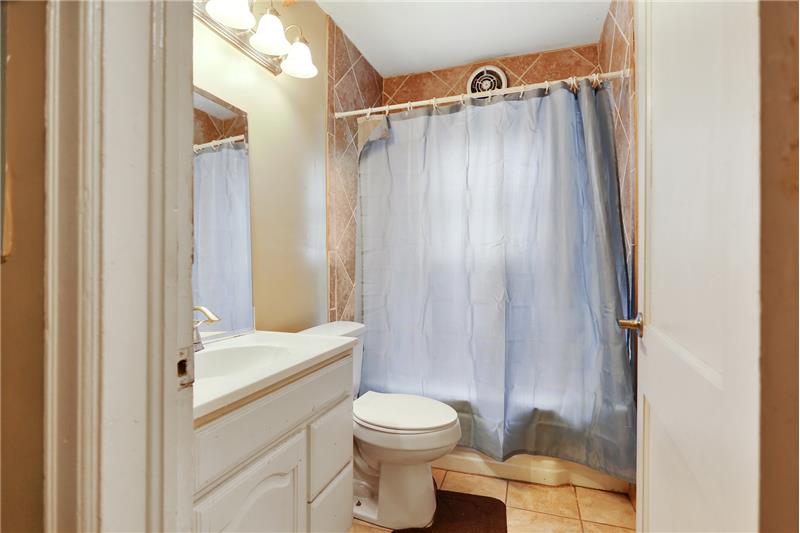 Bathroom-Bath and Shower Combo