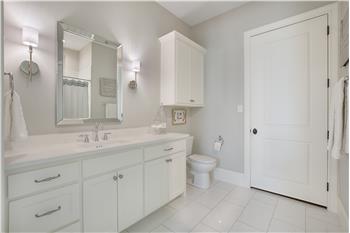 Ensuite bathroom
