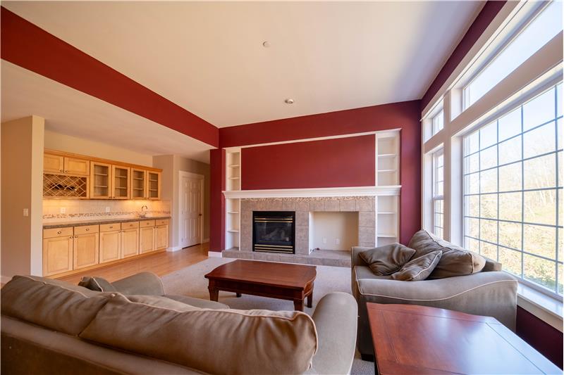 Living room with fireplace and wetbar