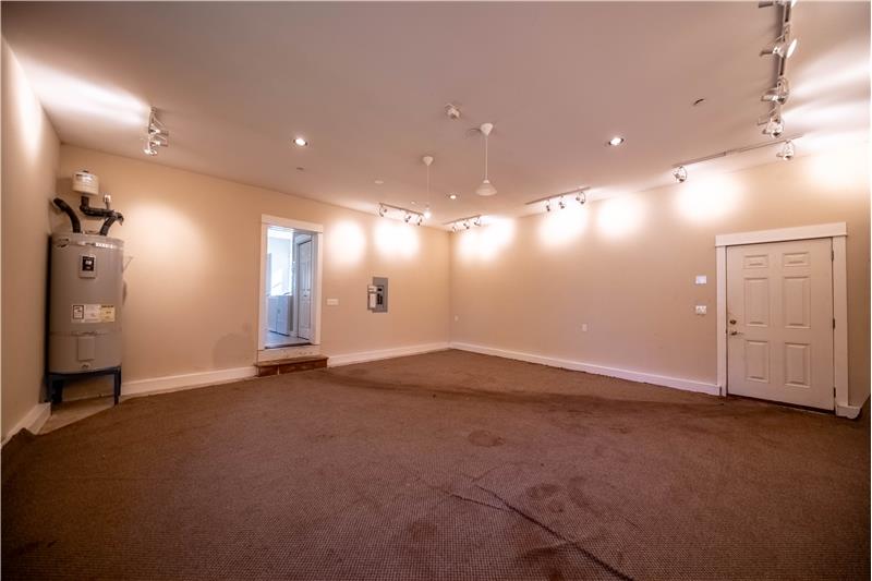 Garage, not accessible for vehicles