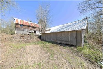 Barn and shed/shop