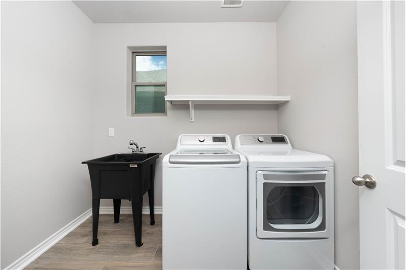 
                            Property Image 81