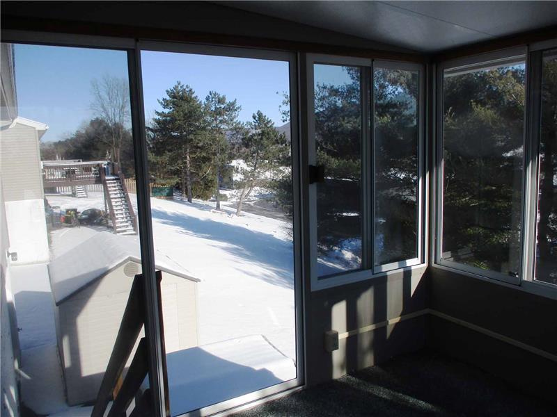 10x10 screened in 3 season room