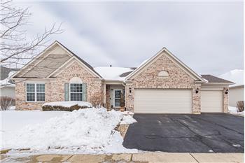 Primary listing photos for listing ID 582513