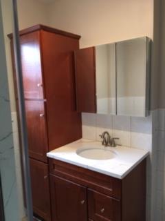 Upstairs full bath