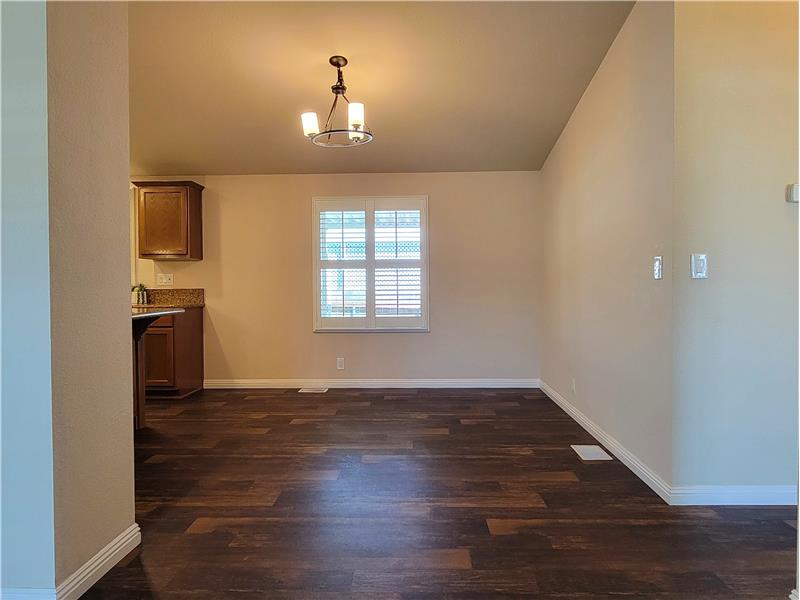 Low e windows and R-22 (5.2 inches!) ceiling insulation equates to a highly efficient home, keeping energy costs low.