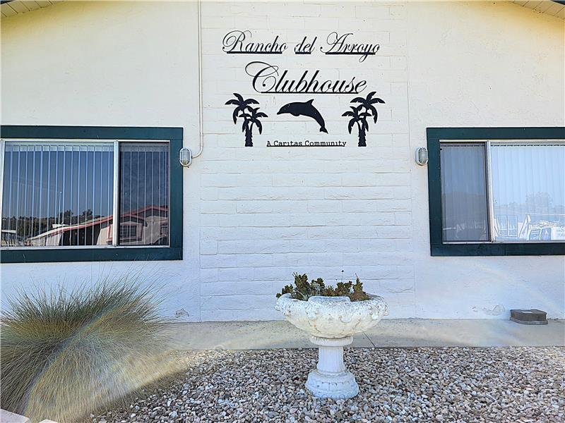 But also Billiard Table, Game Room, Library and FREE Clubhouse WIFI!