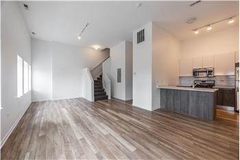 2700 W North Ave 203, Chicago, IL