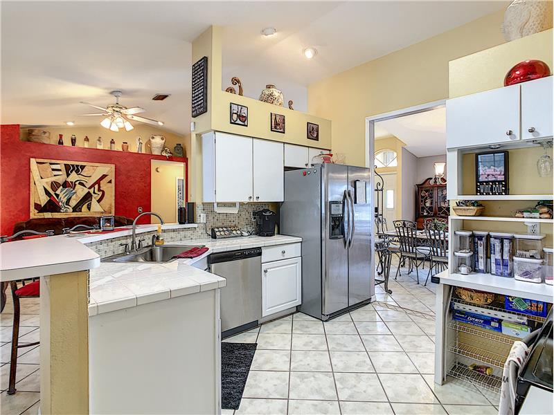 Spacious Kitchen