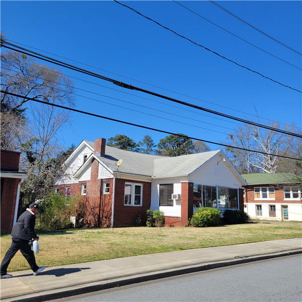 3874 sq ft commercially zoned