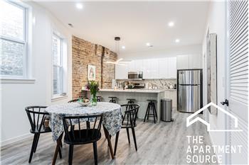 2743 W Division St 4R, Chicago, IL