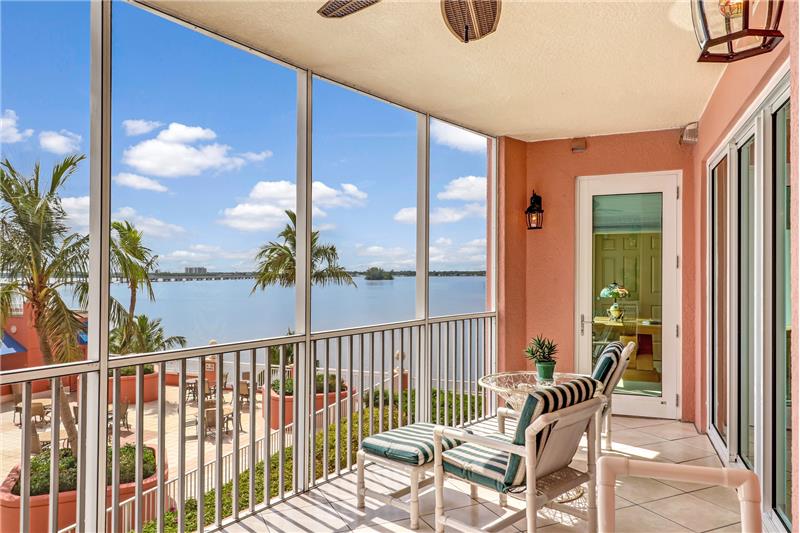 Lanai Overlooking Pool & Caloosahatchee River