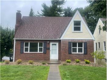 Primary listing photos for listing ID 595238