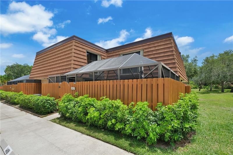 2821 28th Ct