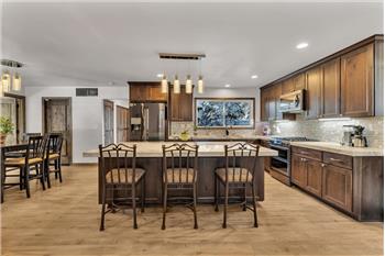 2828 Santa Claus Dr, South Lake Tahoe, CA
