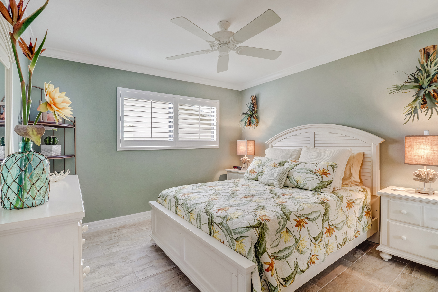 Large Dog Friendly Totally Updated Custom Home For Rent in Bonita