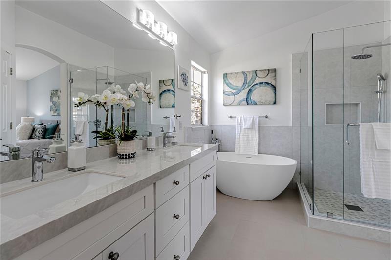 Custom Luxurious Porcelain Soaking Tub!