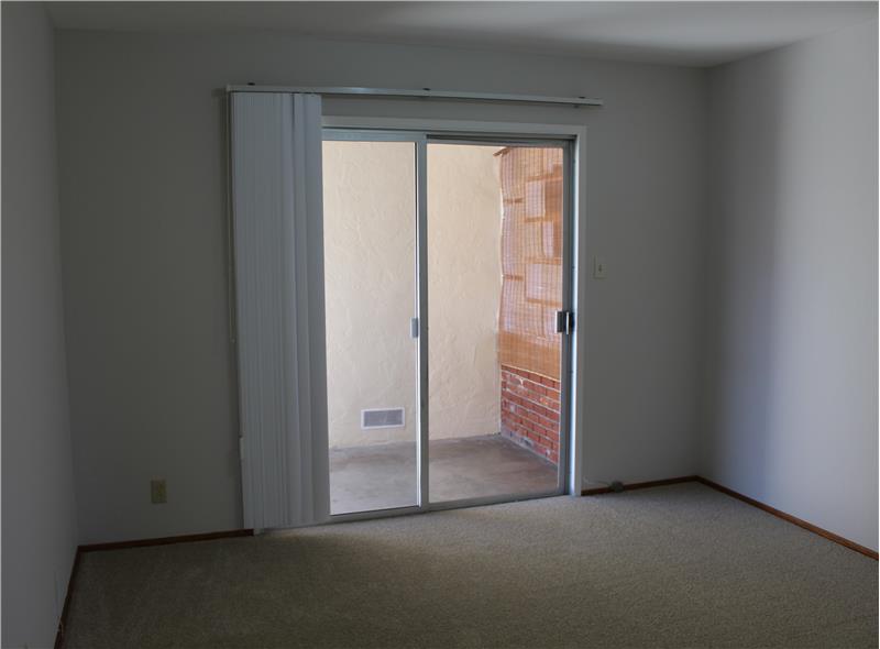 2887 Ross Ave - Bedroom 2 Sliding Door Leads to Backyard