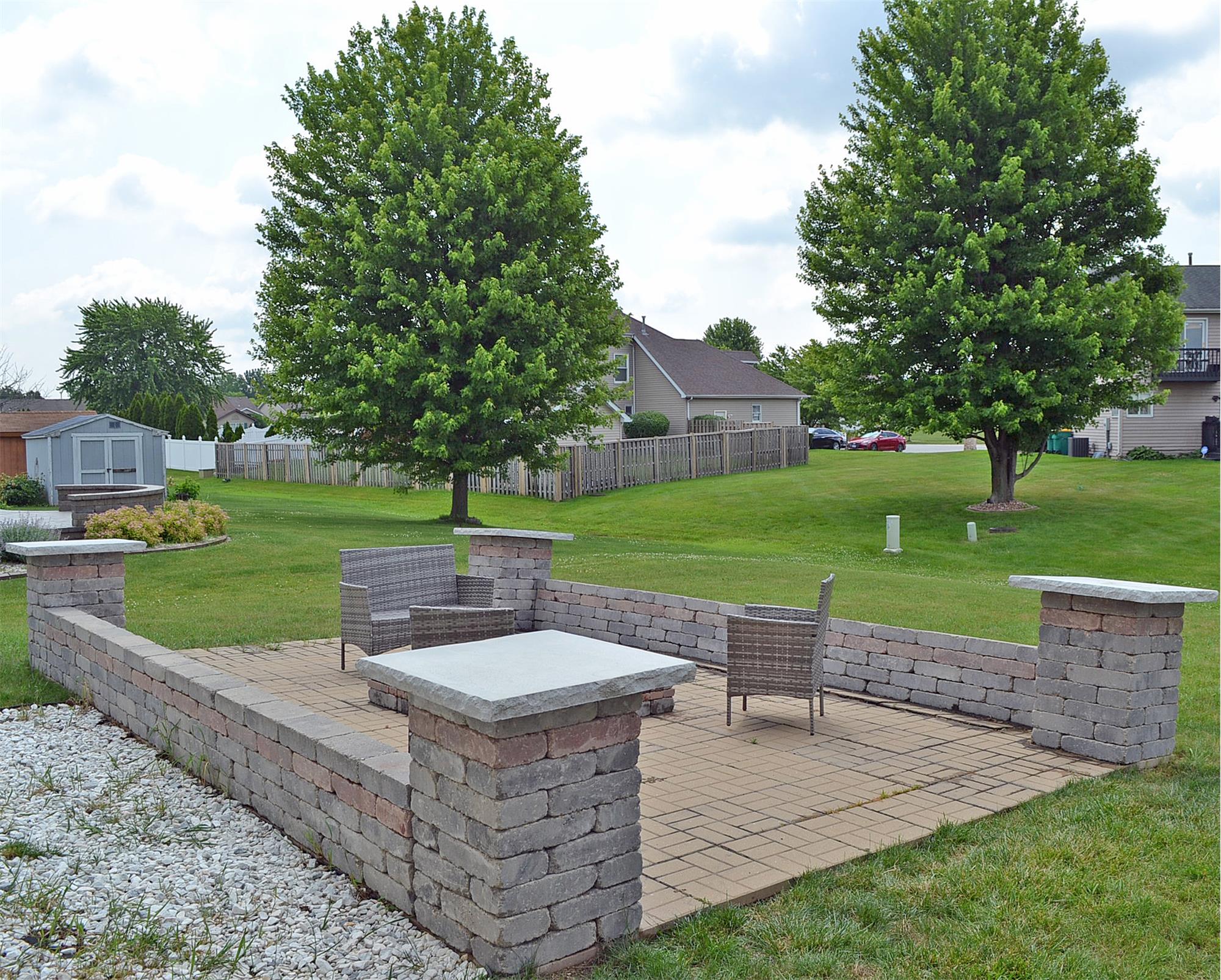 https://realbird.blob.core.windows.net/rb-photos/2913-w-84th-place-merrillville-in-46410_A9E3C7A1_641459_638861220183284801_80x60.jpg