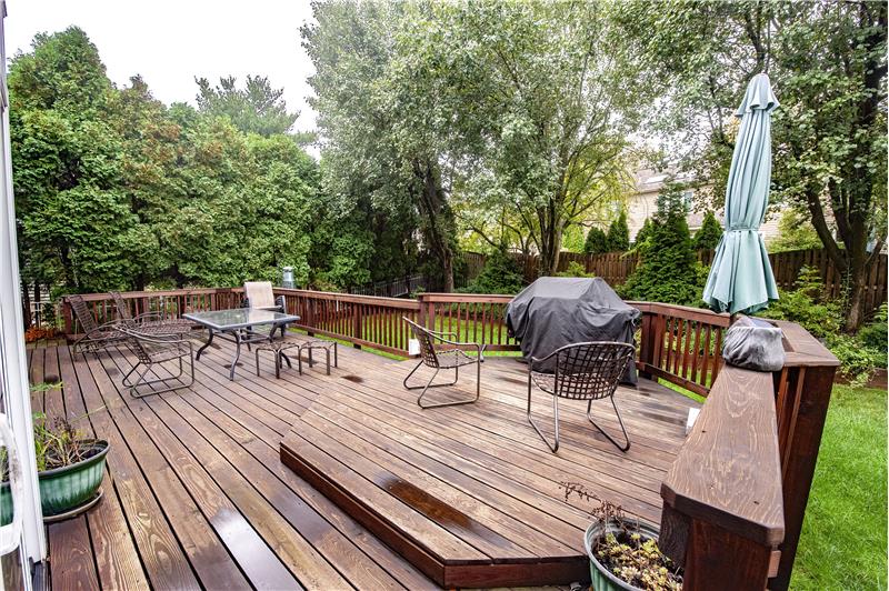 295 Freeland Drive - Deck 