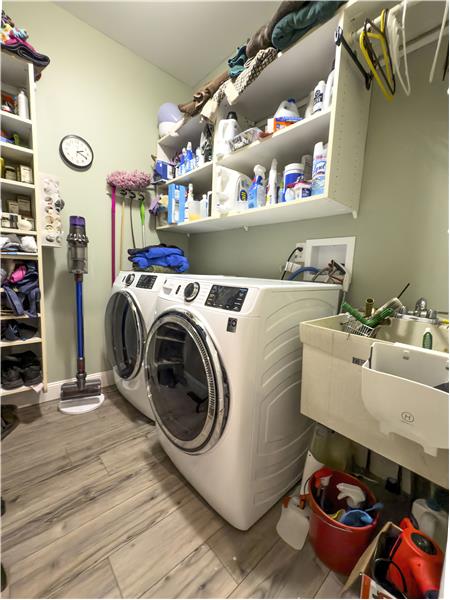 295 Freeland Drive - Laundry 