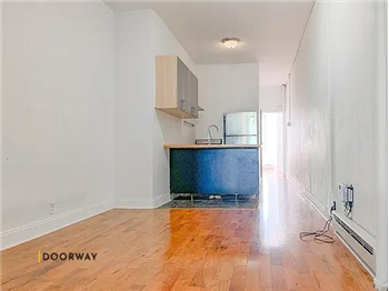 Primary listing photos for listing ID 642641