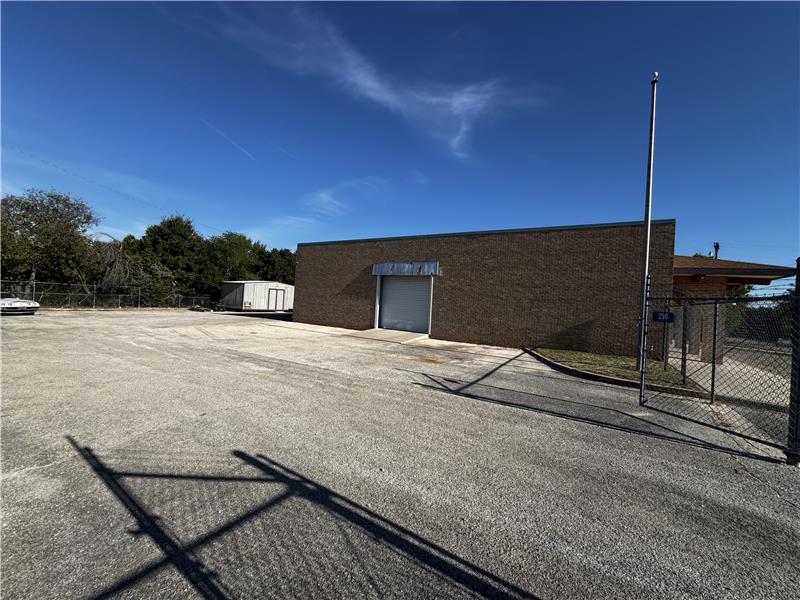 
                            Property Image 37