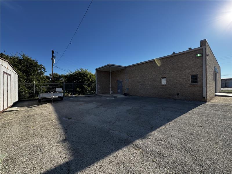 
                            Property Image 43