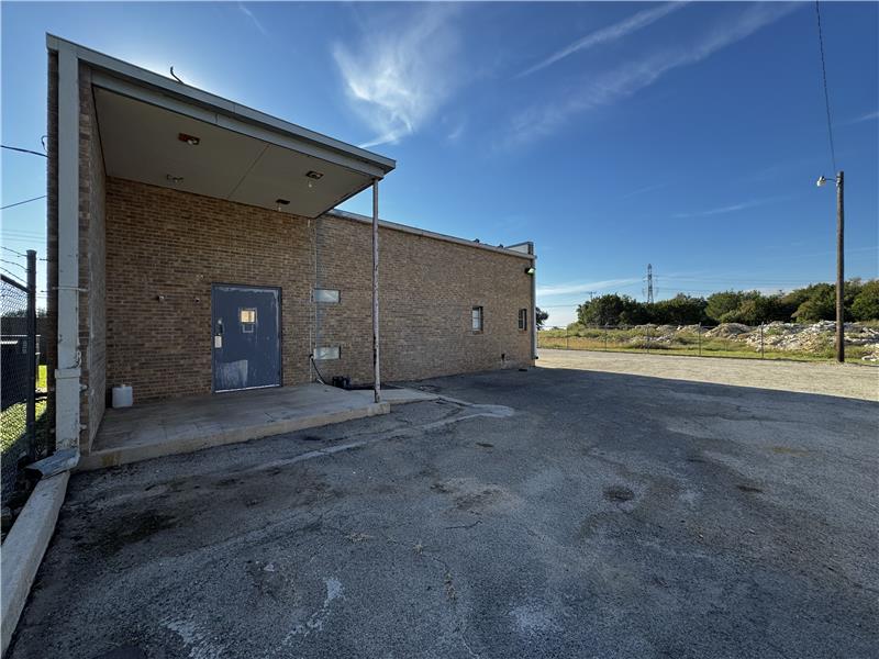 
                            Property Image 46
