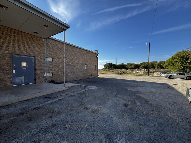 
                            Property Image 47