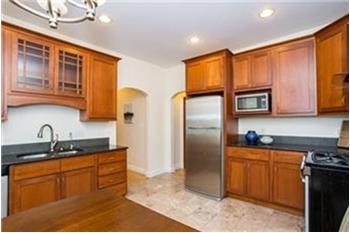 Primary listing photos for listing ID 640423