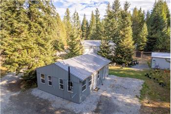 300 Duck Ln, Newport, WA