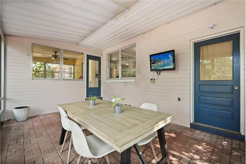 Screened Florida Room