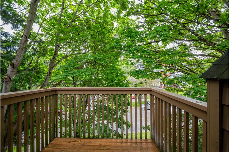 Peaceful Sylvan Setting with outside deck space