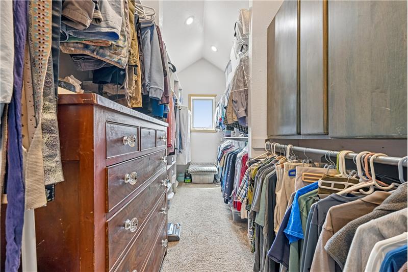 Walk-in closet in primary suite