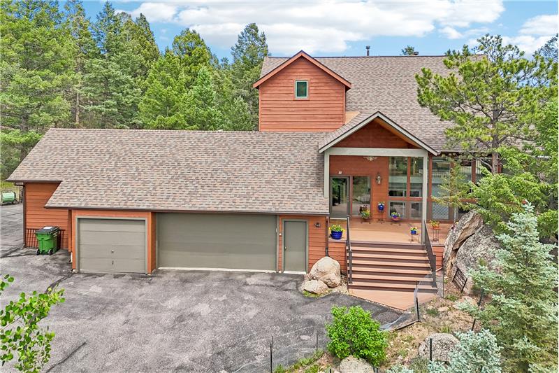 Welcome to 30473 Kings Valley Drive!