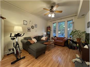 3052 W George St 1, Chicago, IL